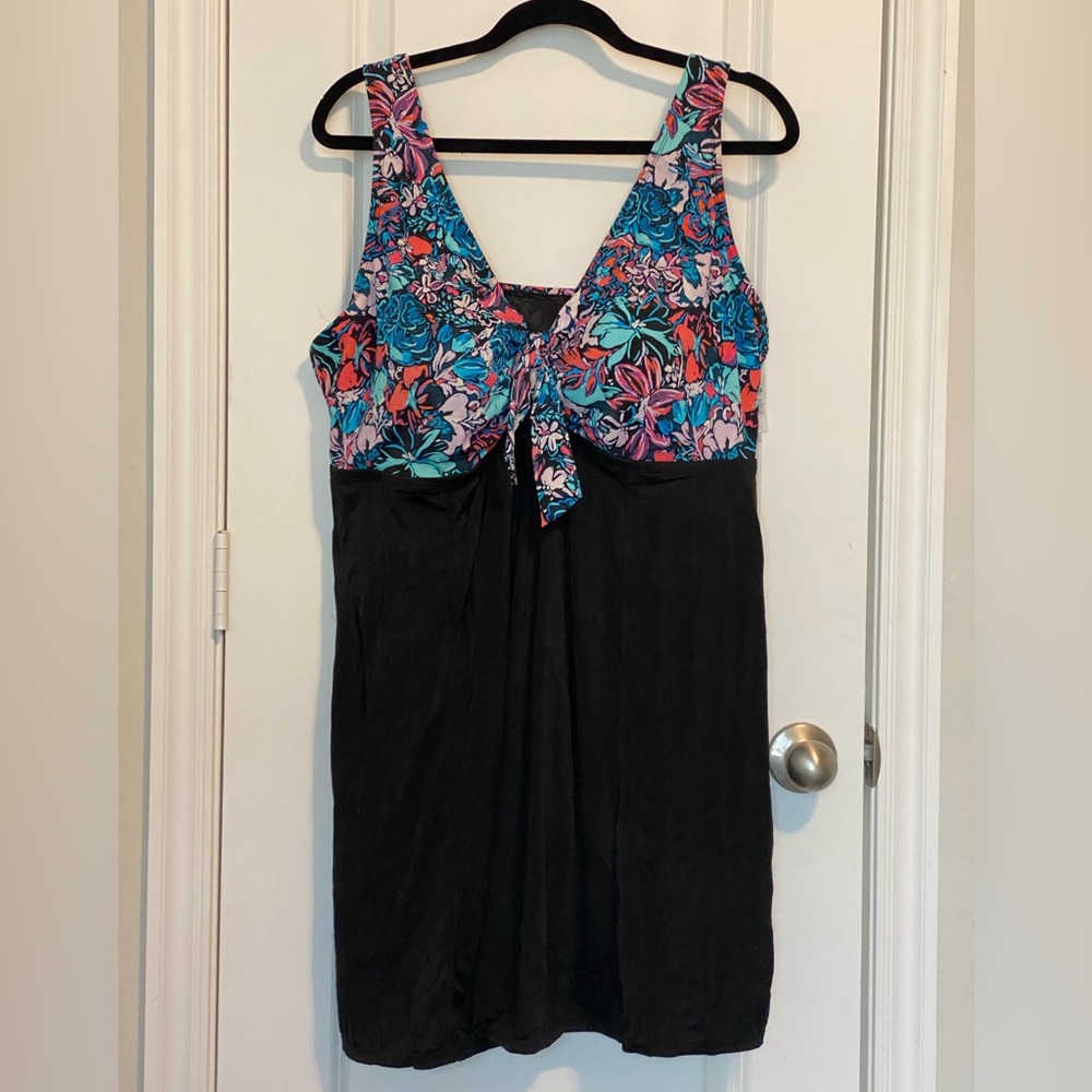 Swimsuits for All Size 24 Tie-Front V-Neck Swim Dress Multicolored Like NEW